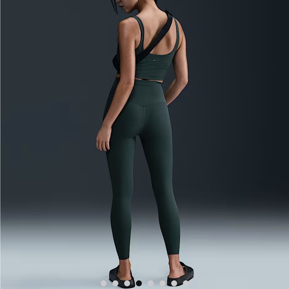 Nike Forest Green High-Waisted Leggings - Picture 5 of 12